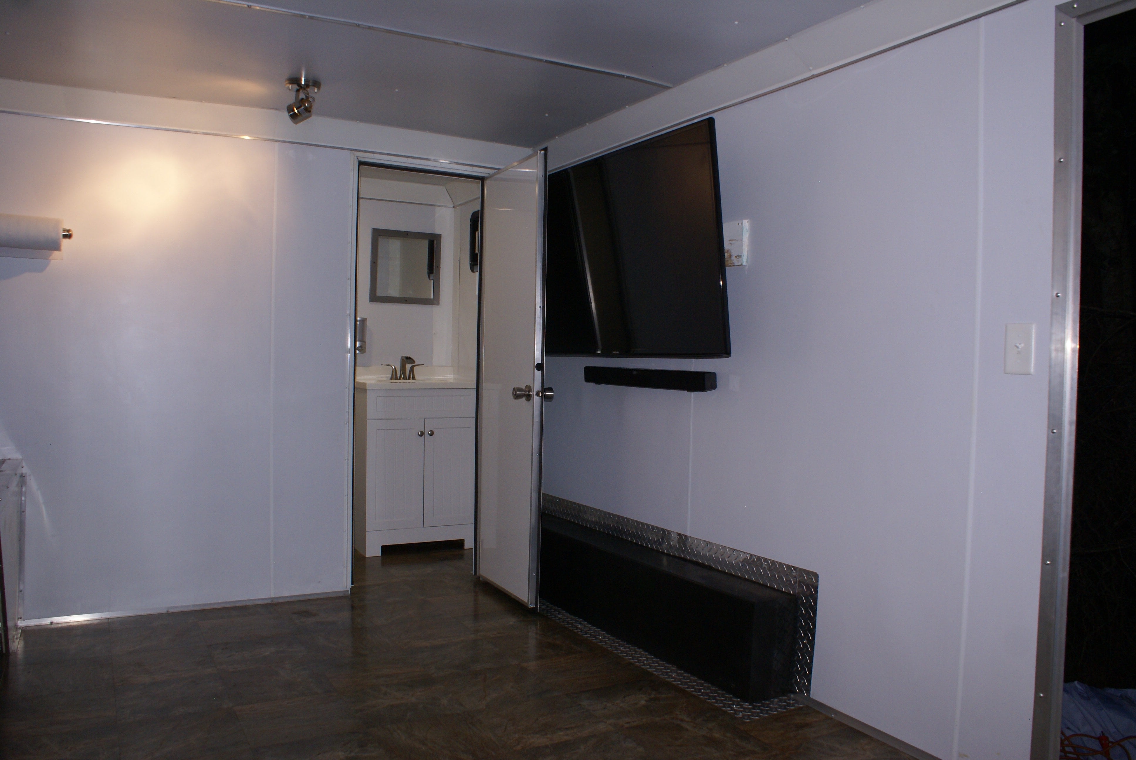 towable-tailgate-trailers-rental-company