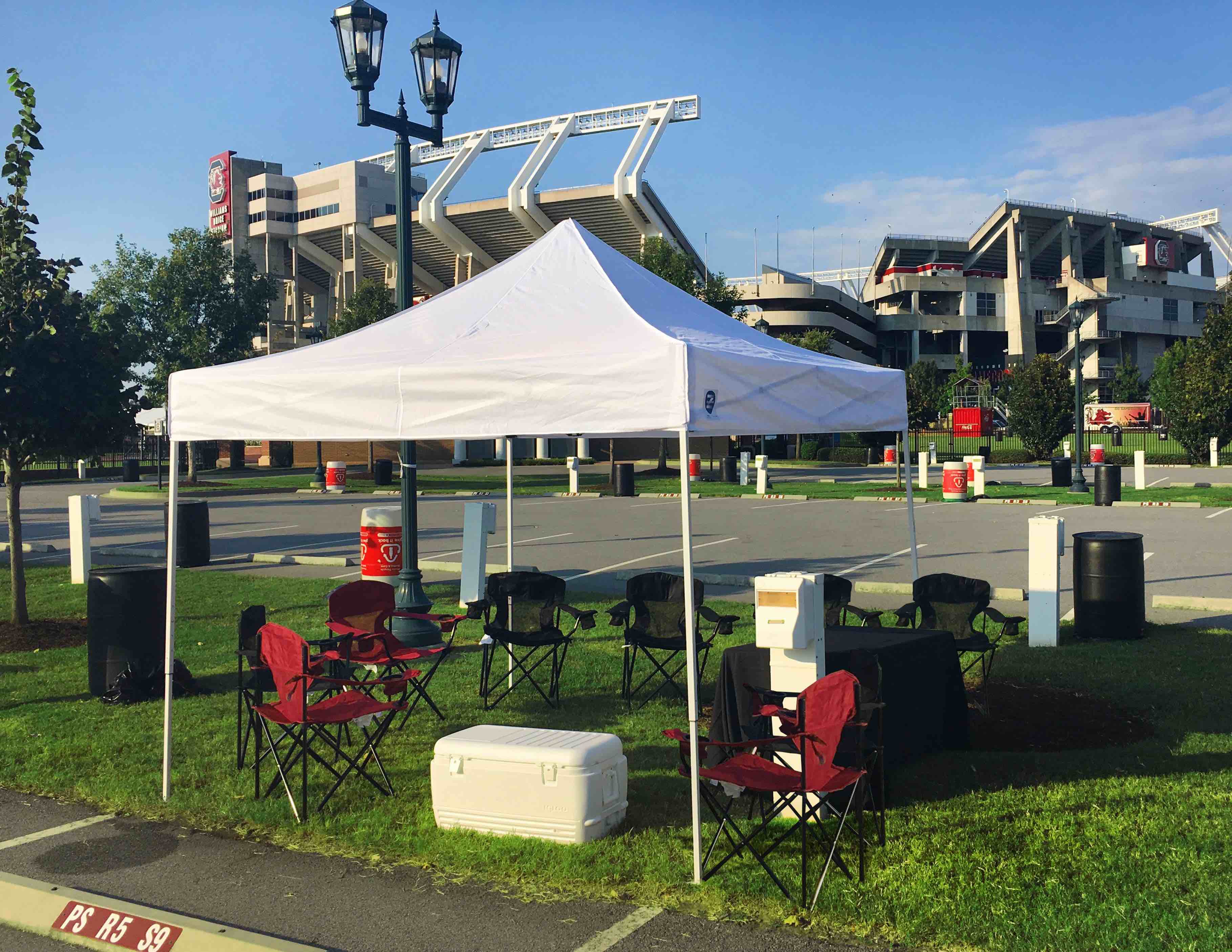 10x10-Tent-Package-tailgate