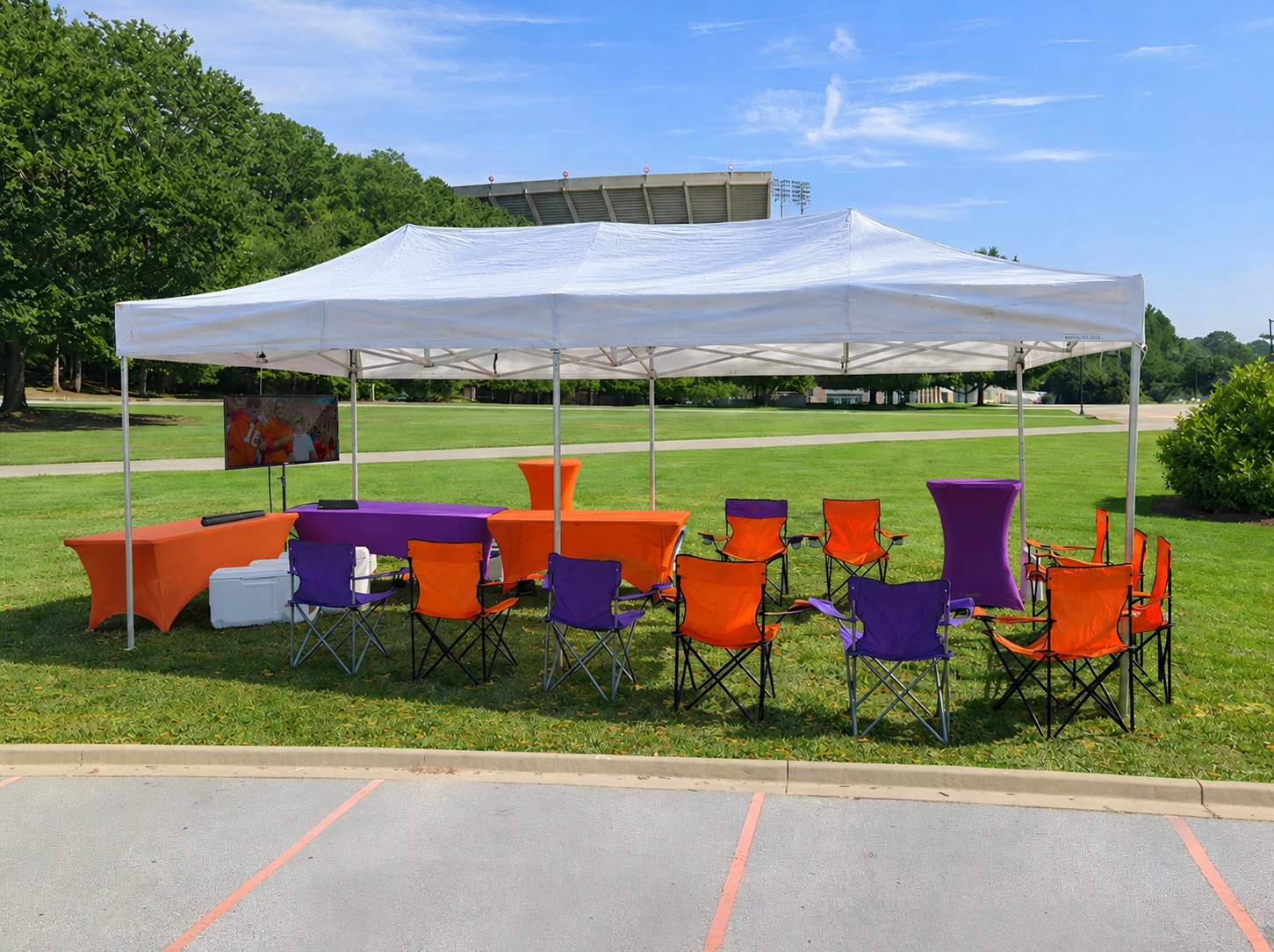 10x20-tent-tv-setup-clemson-sc-tailgates